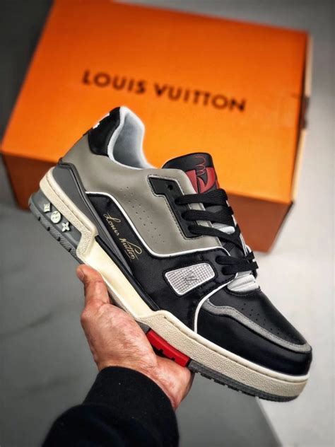 louis vuitton sneaker for men fake